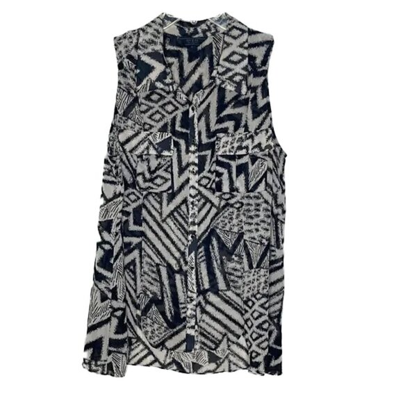 Guess Tops - ❤️ GUESS Los Angeles Cheetaprint Sleeveless Pocket Top Size L
